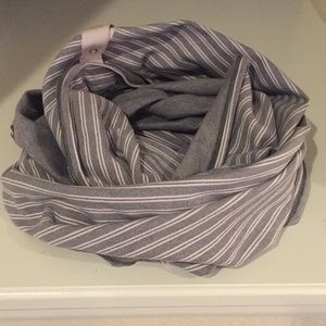 Lululemon Vinyasa Scarf